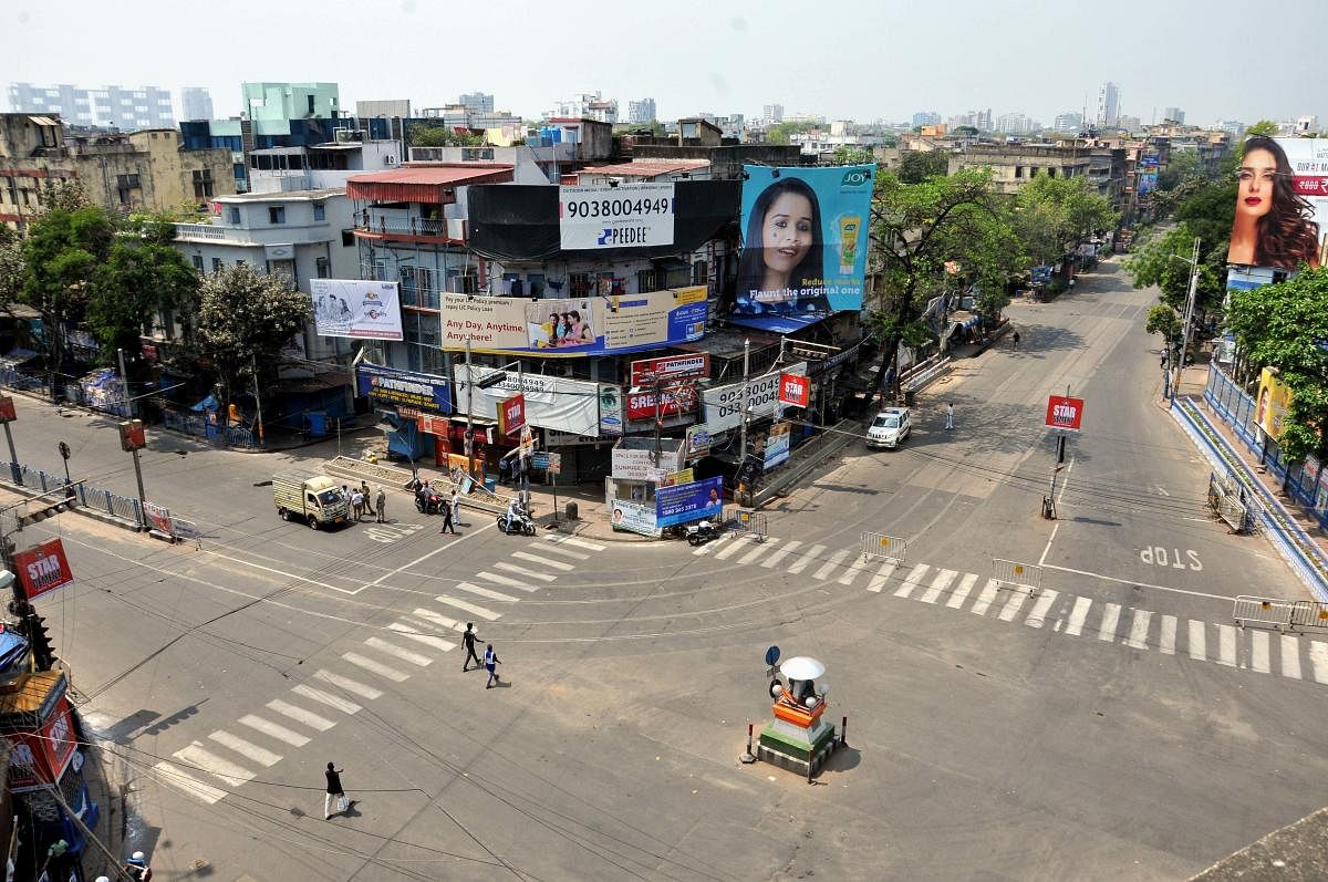 A view of the deserted Hazra crossing near the residence of West Bengal Chief Minister Mamata Banerjee, during lockdown in the wake of coronavirus pandemic, in Kolkata. (PTI Photo)
