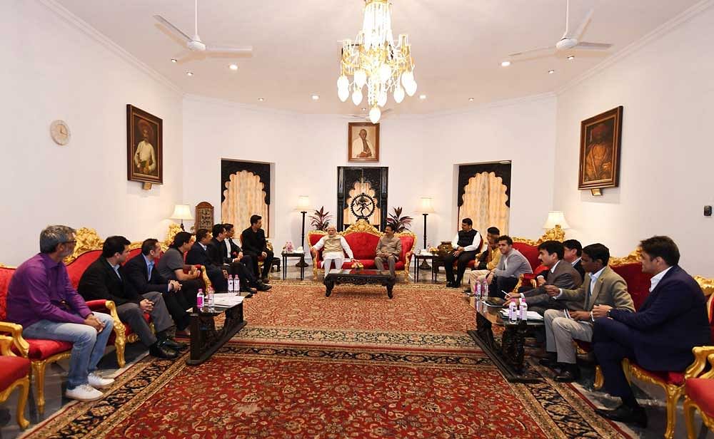 The meeting of a delegation of the Hindi film industry with Prime Minister Narendra Modi. Image courtesy Twitter/Modi