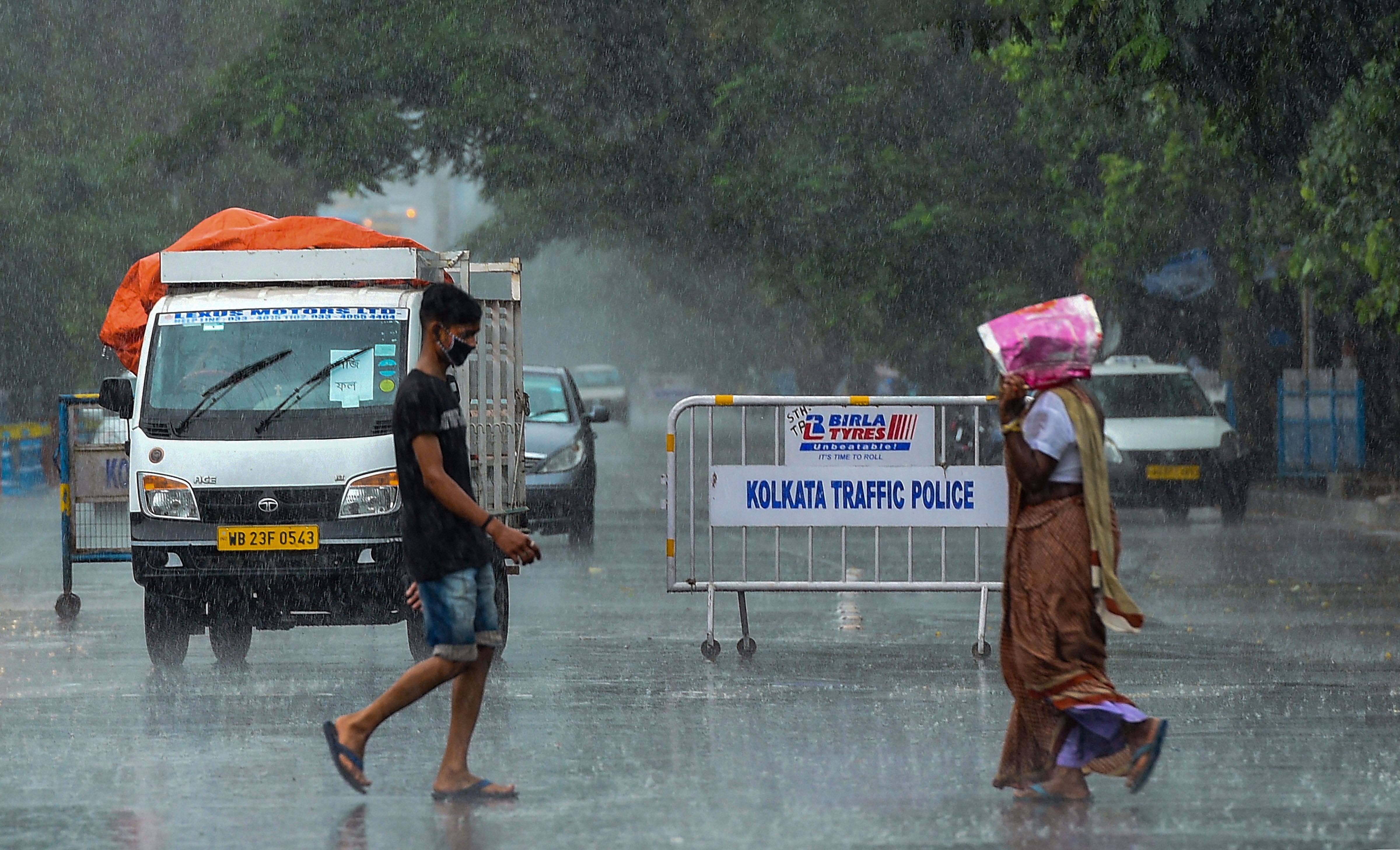 IMD Director General Mrutyunjay Mohapatra said since the super cyclone is gradually weakening, its impact is unlikely to be very severe on Odisha. (Credit: PTI Photo)