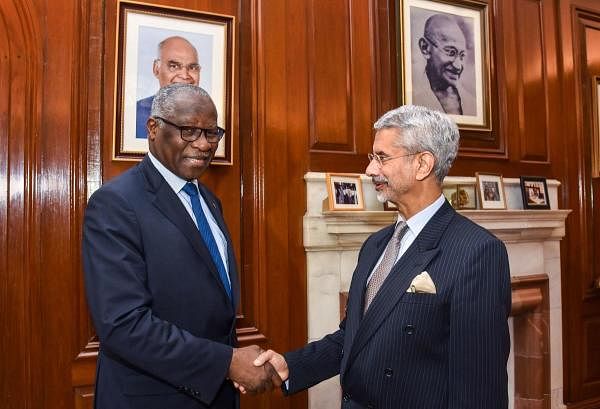 External Affairs Minister S Jaishankar shakes hands with his Guinean counterpart Mamadi Toure during a meeting, in New Delhi, Thursday, Dec. 5, 2019. (Twitter/PTI Photo)