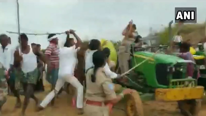 A Telangana woman forest department official was injured on Sunday when she was attacked by some people, allegedly led by the brother of a TRS MLA, at a village in Komaram Bheem Asifabad district over a land issue. (Image courtesy ANI/Twitter)