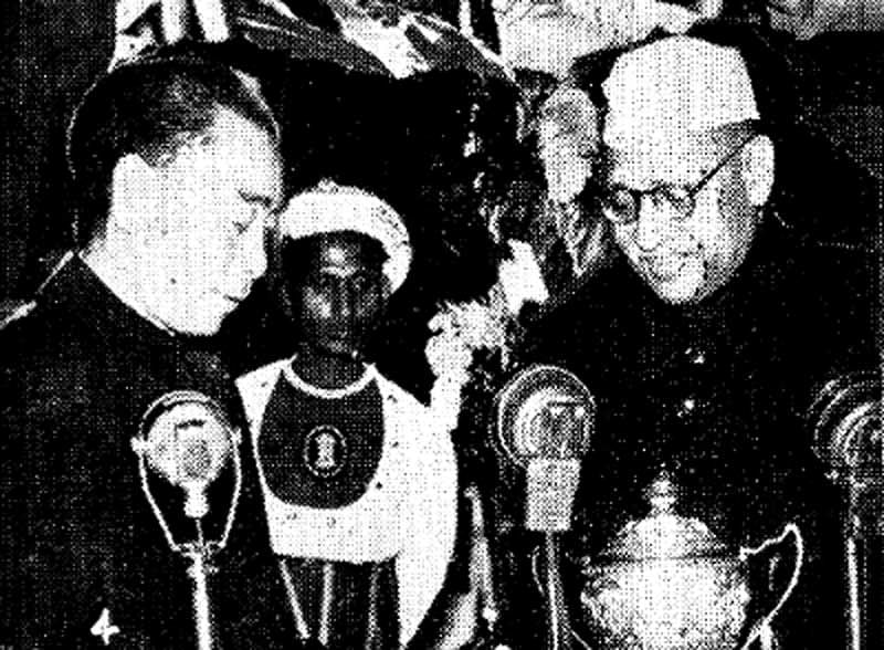 China's first Premier Zhou Enlai during his visit to Mamallapuram. (Image courtesy: Ananda Vikatan)