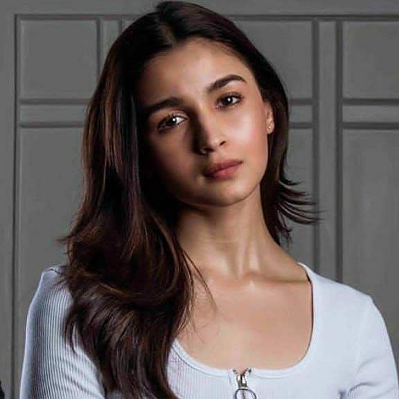 Alia Bhatt is one of the most popular names in Bollywood. (Credit: Facebook)