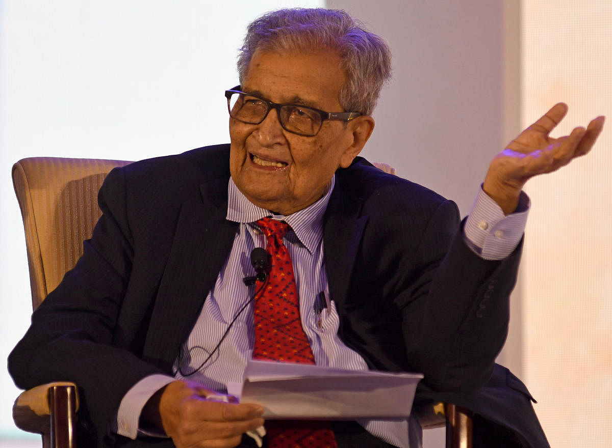 Amartya Sen, Nobel Laureate, Professor of Economics and Philosophy, Harvard University, USA during the award ceremony of Infosys Prize 2019 in Bengaluru on Tuesday. | DH Photo: Pushkar V