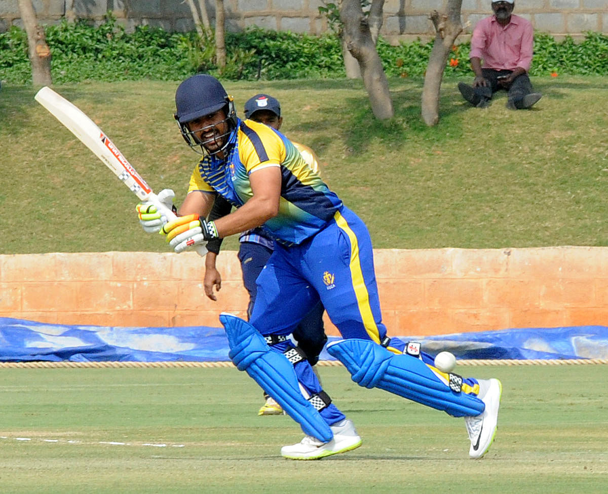 Karun Nair shed his poor form to strike 33-ball 71 against Mizoram in the Syed Mushtaq Ali Trophy T20 tournament. DH FILE PHOTO