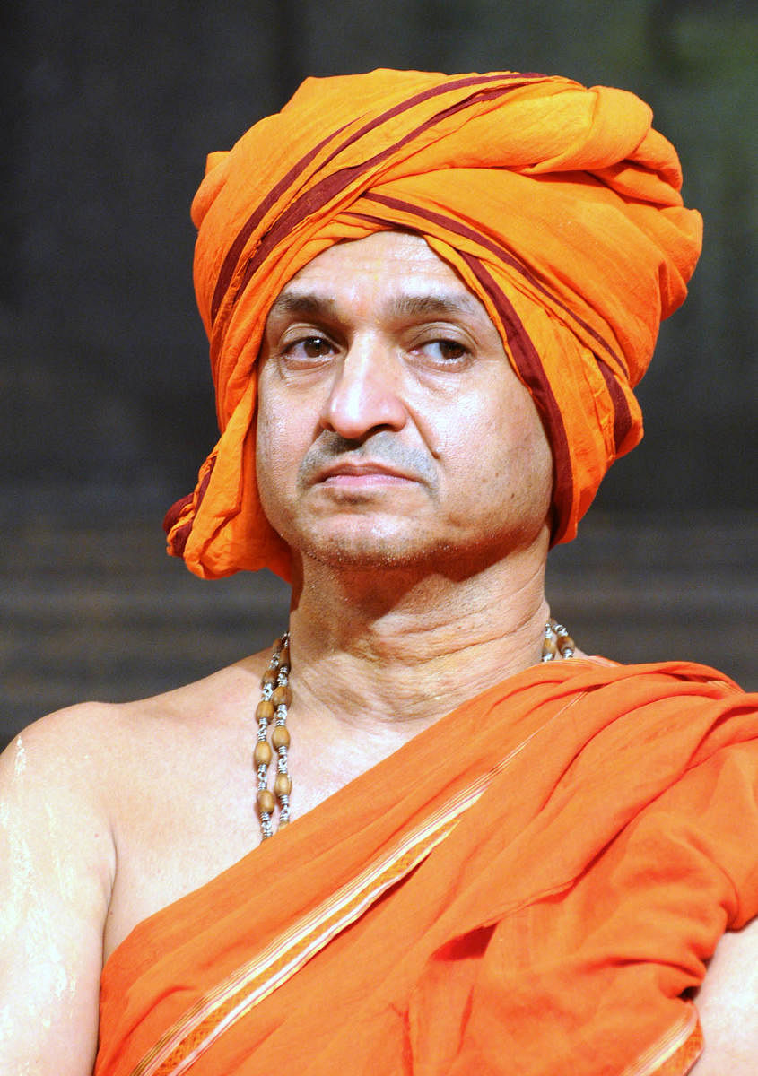 Palimaru Mutt seer Vidyadheesha Swami.