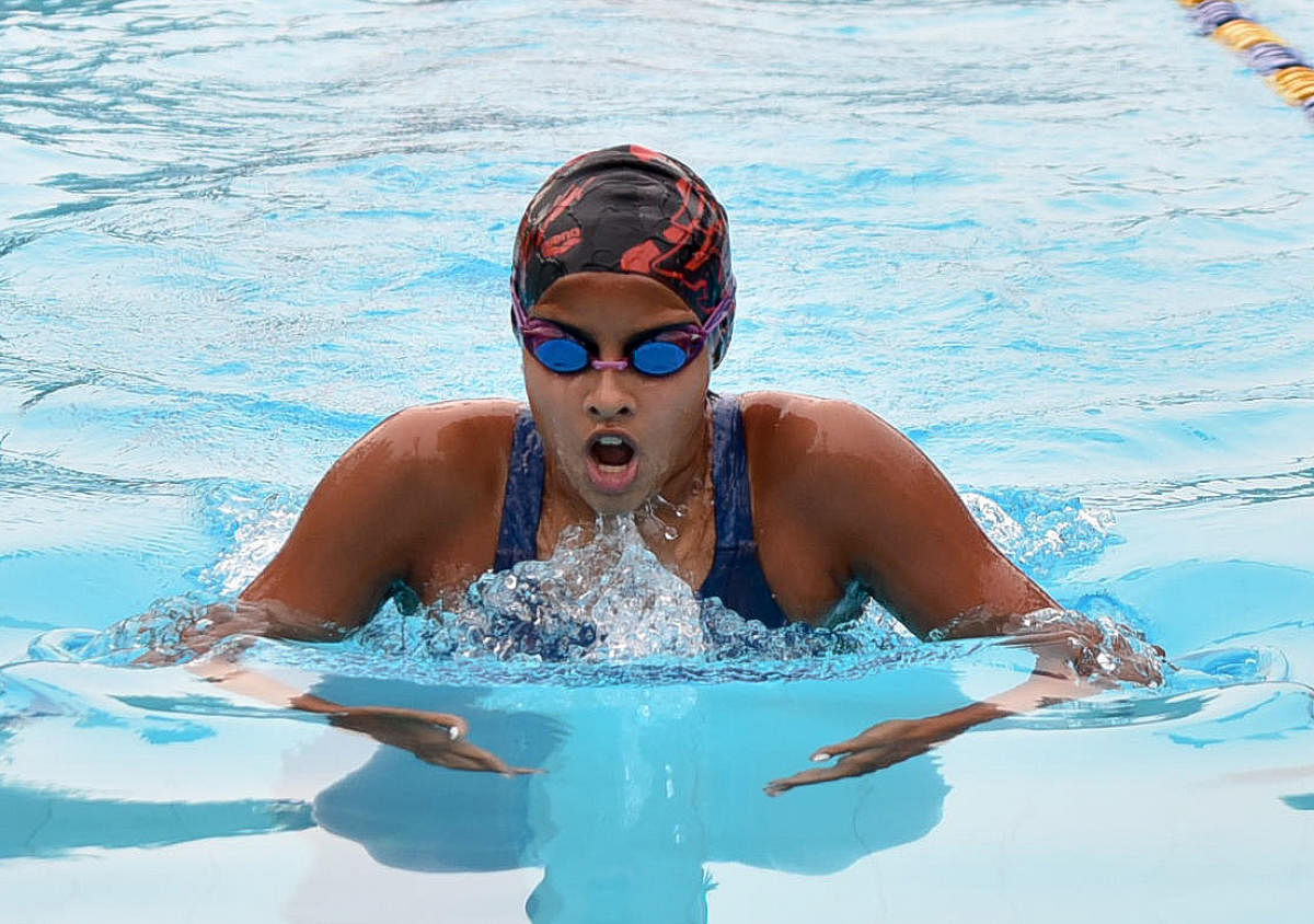 ON SONG: Suvana C Bhaskar of Dolphin Aquatics en route to the girls’ Group I 200M medley gold. DH PHOTO