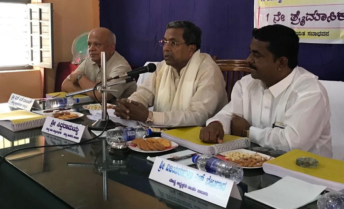 Former chief minister and Badami MLA Siddaramaiah at a review meeting in Badami, Bagalkot district, on Wednesday. DH photo.