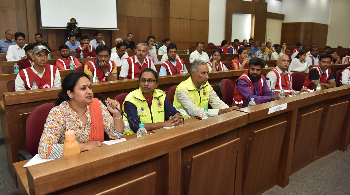 Officials participate in a workshop on disaster management at the Vikasa Soudha on Thursday. DH Photo/Janardhan B K