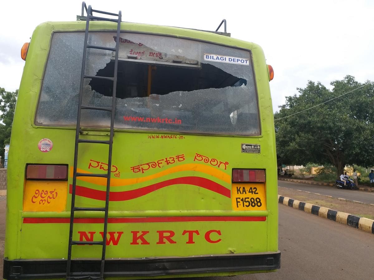 The KSRTC bus damaged in stone throwing by miscreants in Bagalkot on Saturday. DH Photo