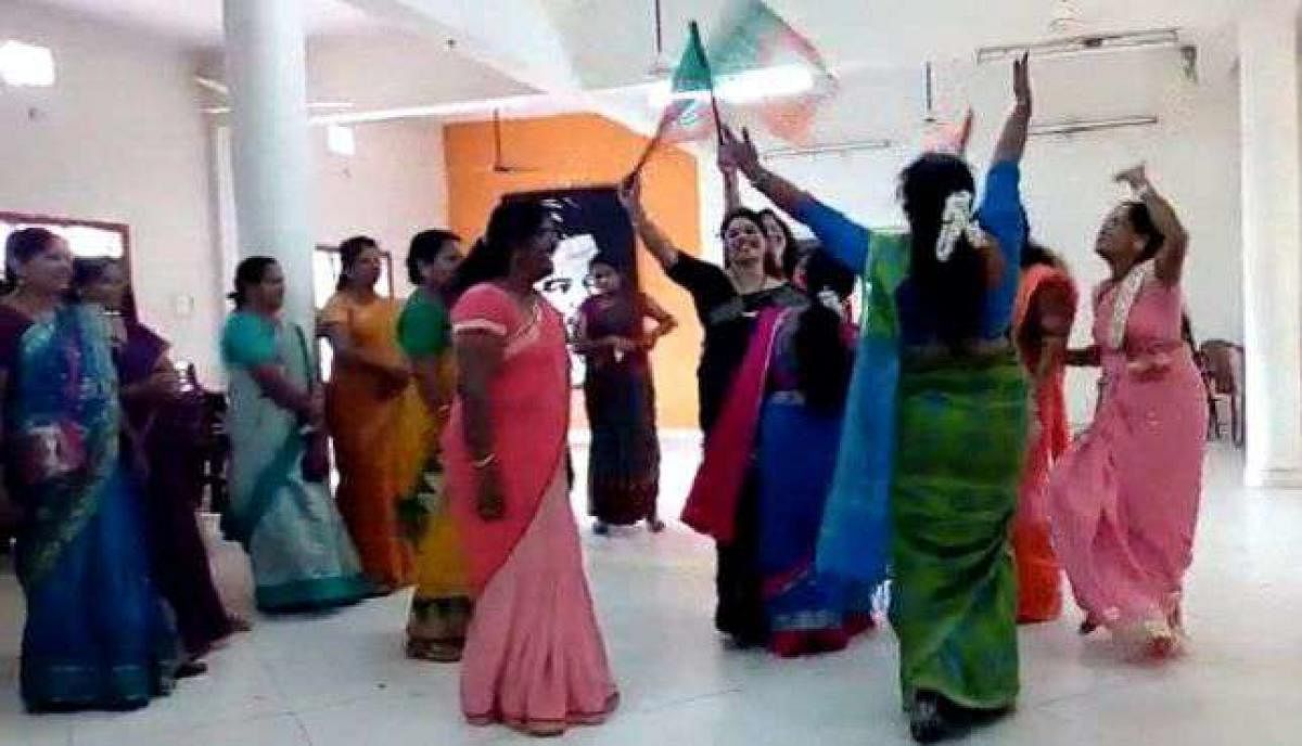 The photograph of Mahila Morcha members dancing at the BJP office in Udupi, which has gone viral.