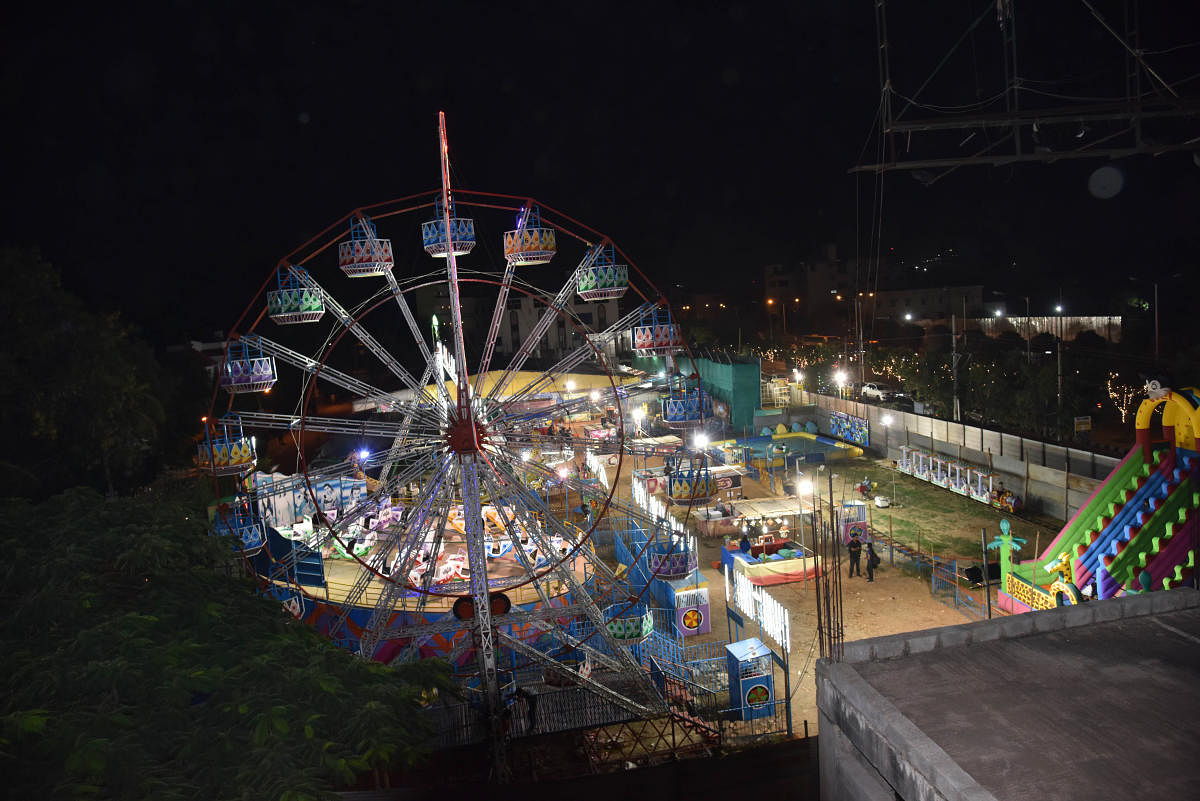 The Spot. Where Mohamed Farhan Ansari, fall from the giant wheel in International Robotic Birds World, family utsav exhibition, at Chinnappahalli, near Marathahalli.in Bengaluru. Photo/ B H Shivakumar