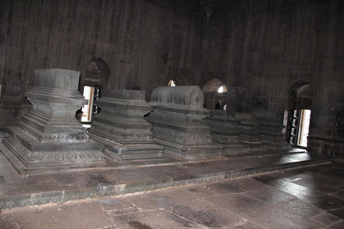 Graves of Adil Shah II and family