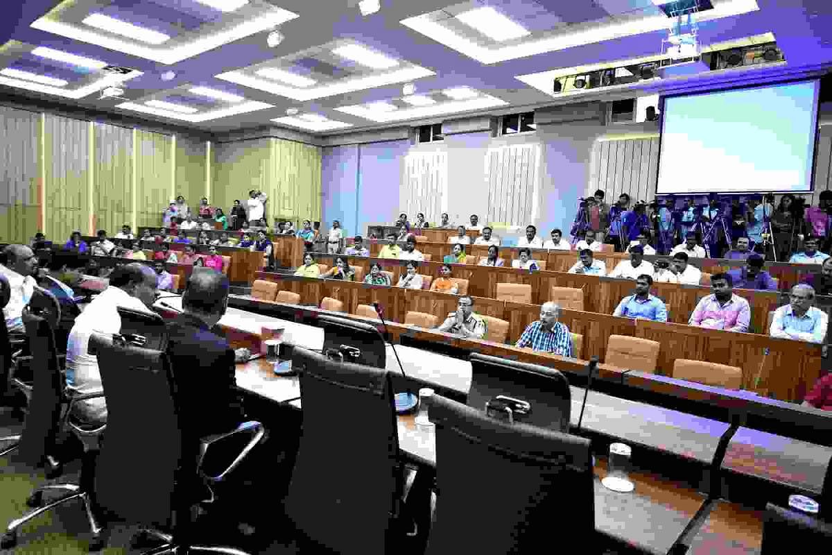 Chief Minister H D Kumaraswamy inaugurate the Mahatma Gandhi media centre at Information department in Bengaluru on Tuesday.