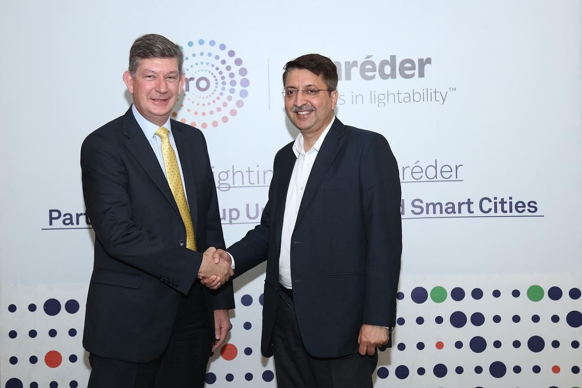 Carl Watson, Chief Regional Officer AMEA, Schréder (L) and Anuj Dhir, Vice President (C&amp;I), Lighting Business, Wipro Consumer Care &amp; Lighting.