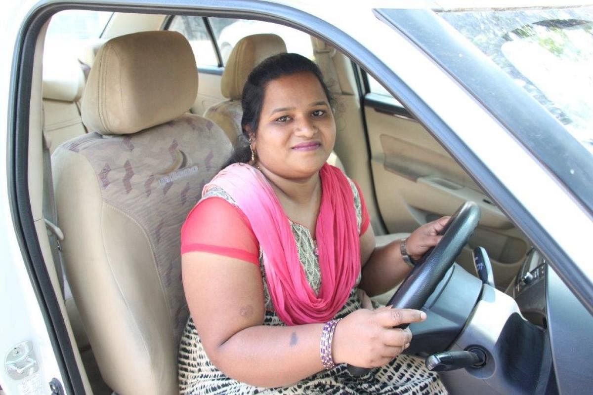 Praveena from a slum has been trained to be a cab driver.