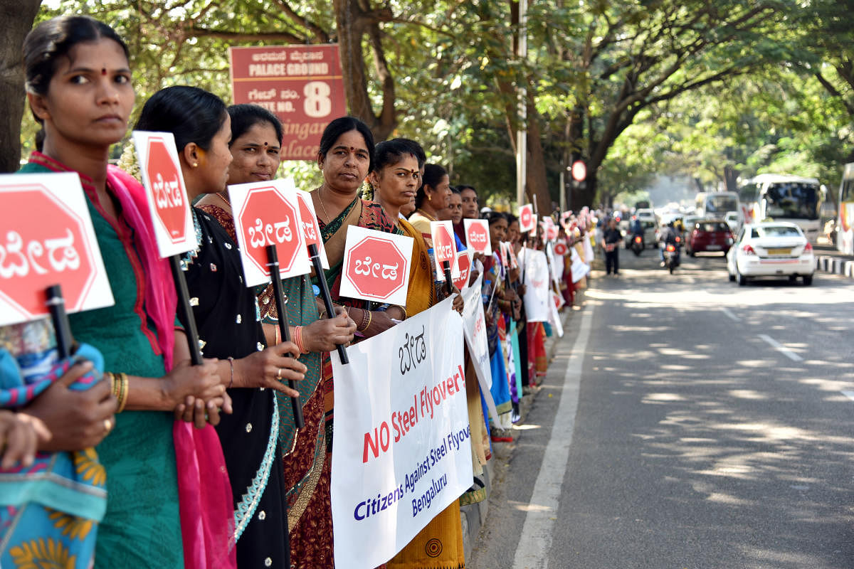 A public protest against the steel flyover in Bengaluru. DH PHOTO/B K Janardhan