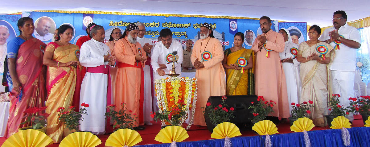 Home Minister M B Patil inaugurates the Bishops House, Seminary of the Syro Malankara Catholic Church Diocese of Puttur at Panjala on Monday.