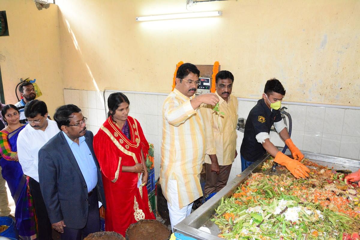 Former DyCM R Ashoka inaugurates the upgraded biogas plant at Yediyur lake in Bengaluru South on Saturday.