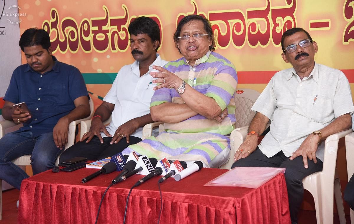 Anwar Manippadi, former chairperson of State Minorities Commission and BJP spokesperson, speaks to reporters in Mangaluru on Tuesday.