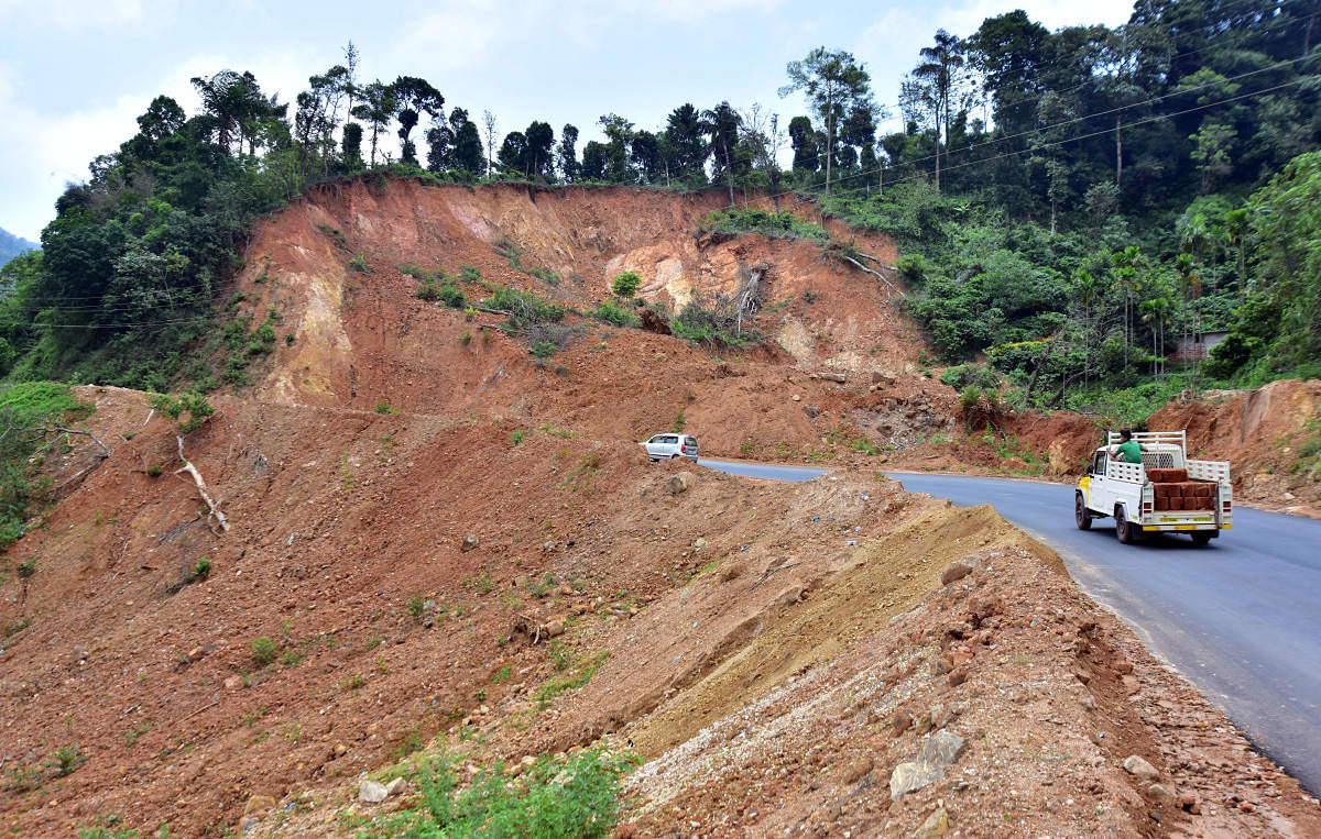 The landslide area at Second Monnangeri on Sampaje Ghat. DH Photo / Govindraj Javali