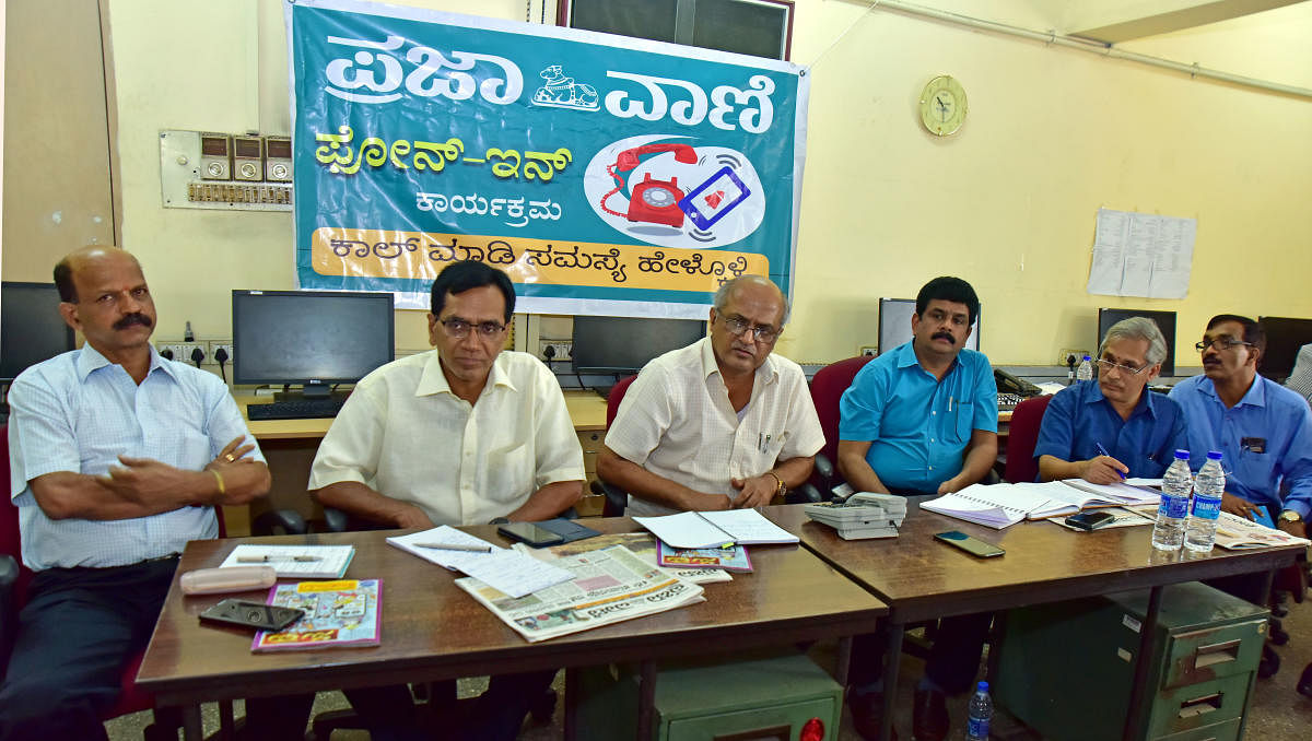 Mescom Technical Director Raghu Prakash speaks during a phone-in programme organised by Prajavani at DH-PV Editorial Office in Balmatta on Friday.