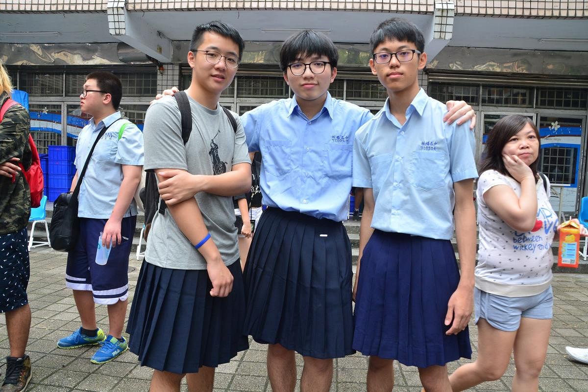 Both male and female students will be allowed to wear skirts at a school in Taiwan (photo Taiwan News) 
