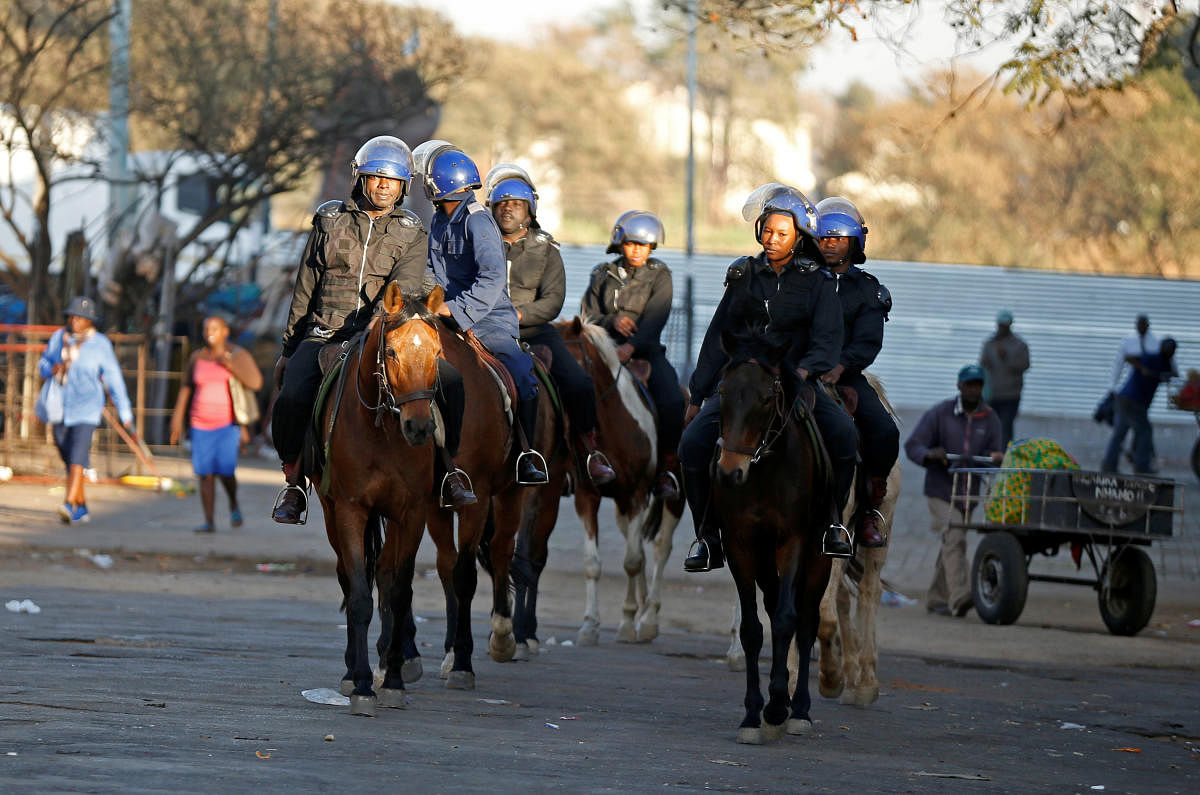 The street protest was the second called in four days by the Movement for Democratic Change's (MDC), which accuses President Emmerson Mnangagwa's government of repression and economic mismanagement. (Reuters Photo)