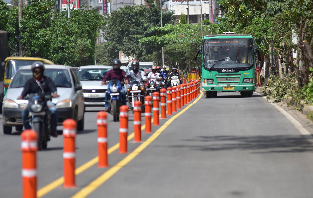 Only BMTC buses, ambulances and fire tenders will ply on the bus priority lane. DH file photo