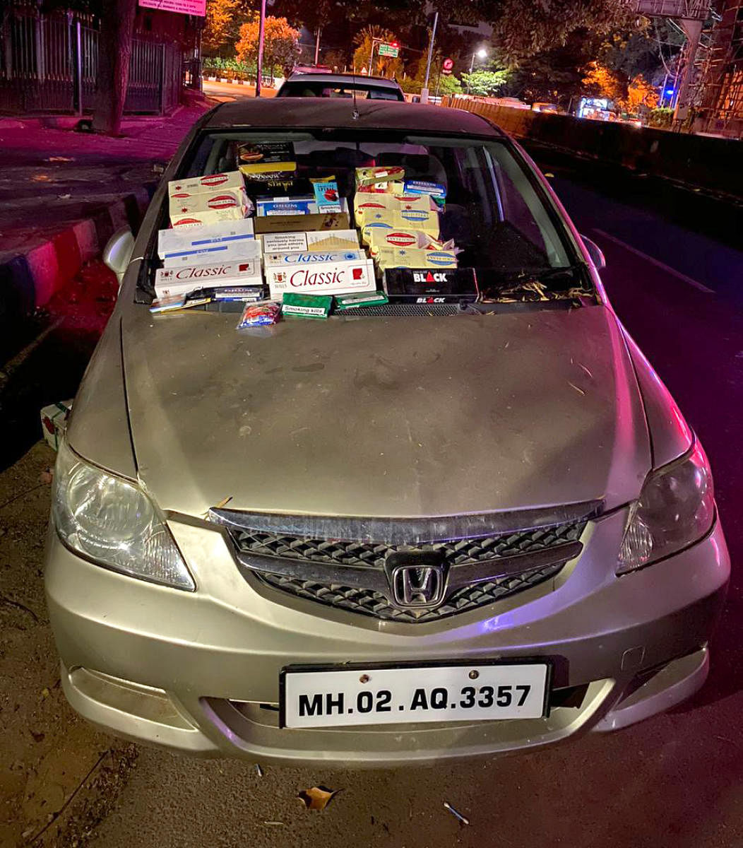 The cigarettes were delivered by this car. SPECIAL ARRANGEMENT