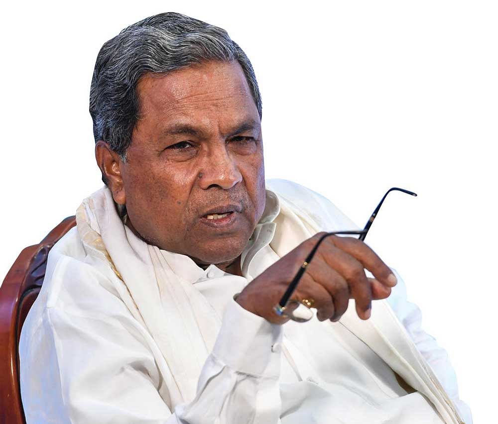 In his first reaction to the political potboiler, Congress Legislature Party (CLP) leader Siddaramaiah said Saturday the party was making efforts to establish contact with disgruntled legislators who have resigned. 