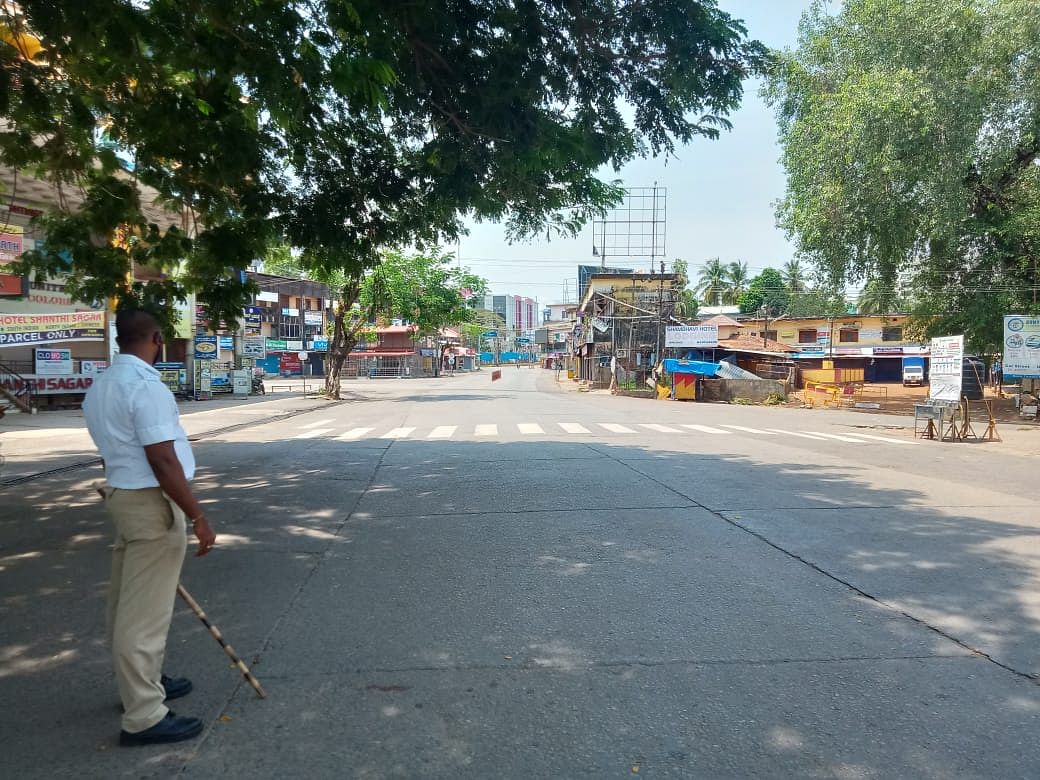 The entire Udupi town wore a deserted look (DH Photo)