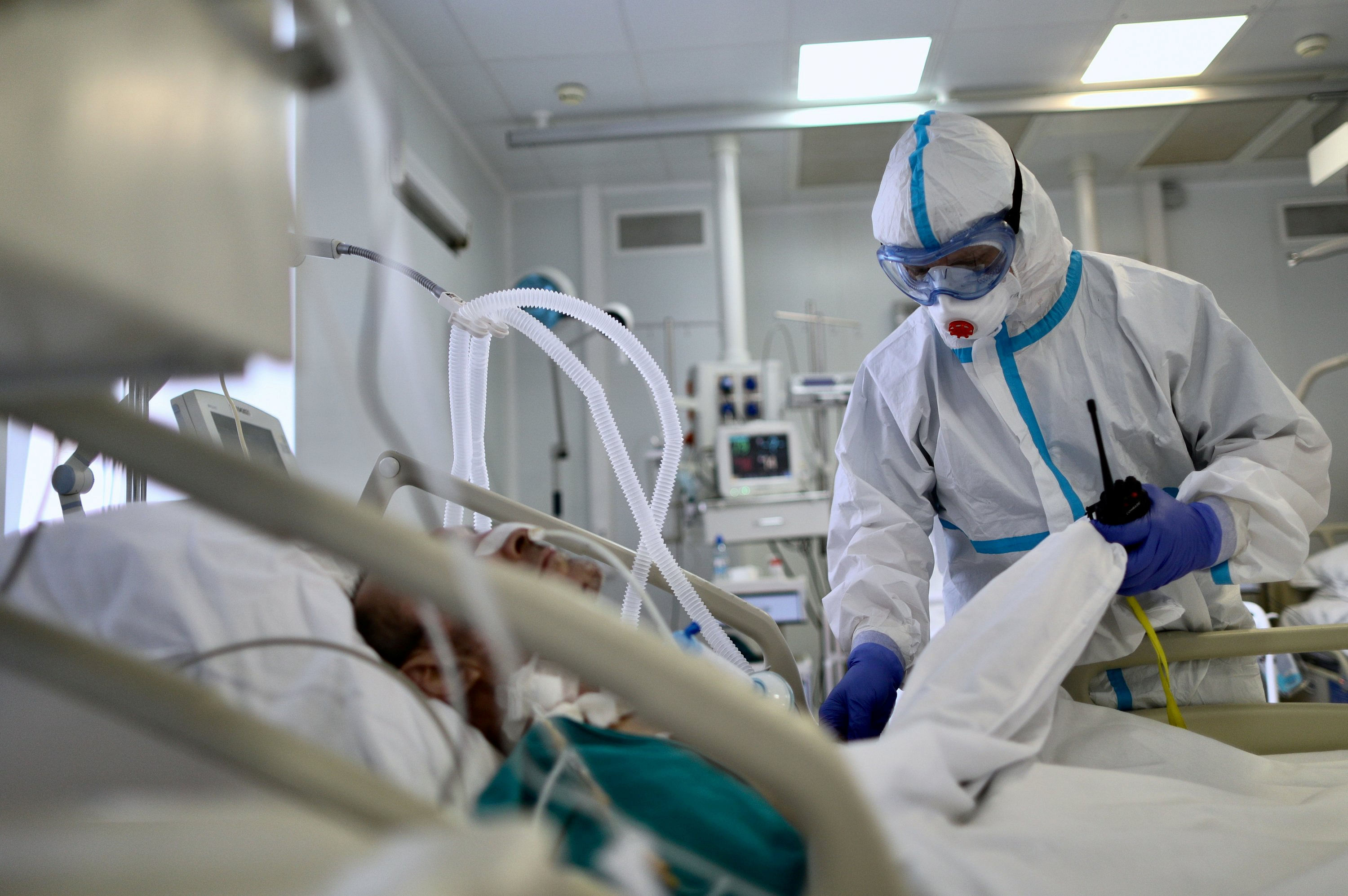 A medical specialist wearing a personal protective equipment (PPE) works in the hospital No. 1 named after N.I. Pirogov, which delivers treatment to patients infected with the coronavirus disease. (Credit: Reuters Photo)
