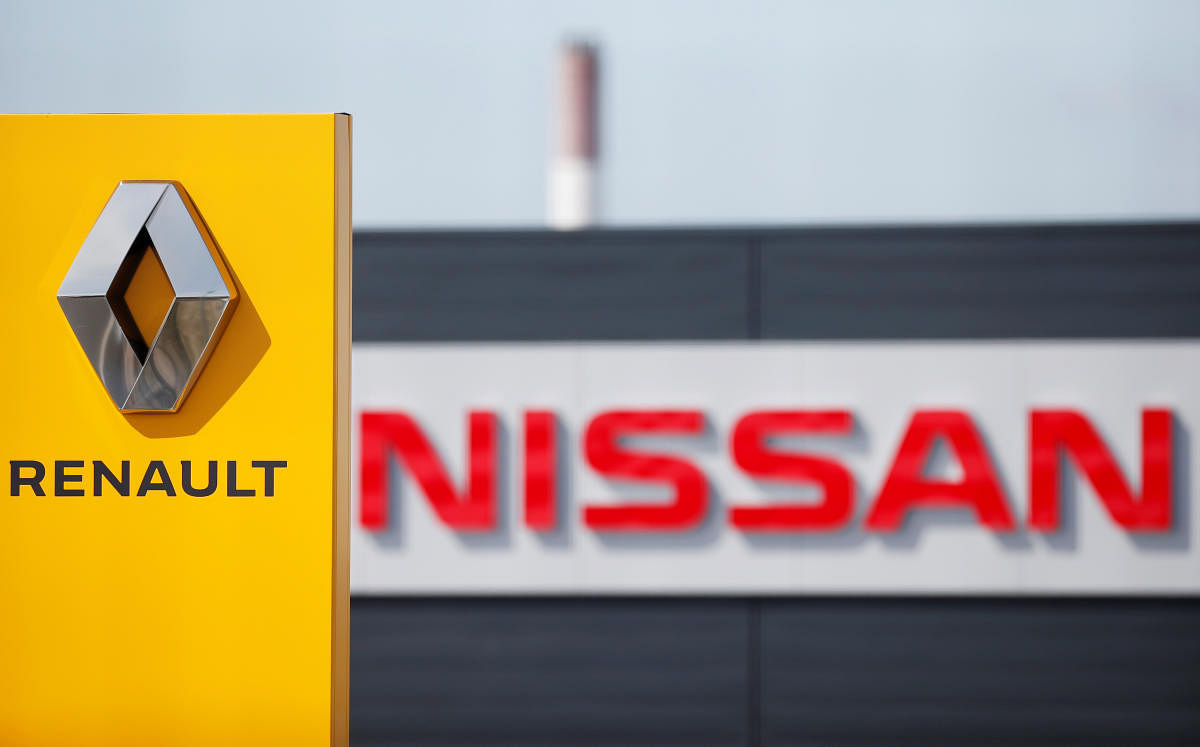 Car manufacturers Renault and Nissan (Reuters Photo)