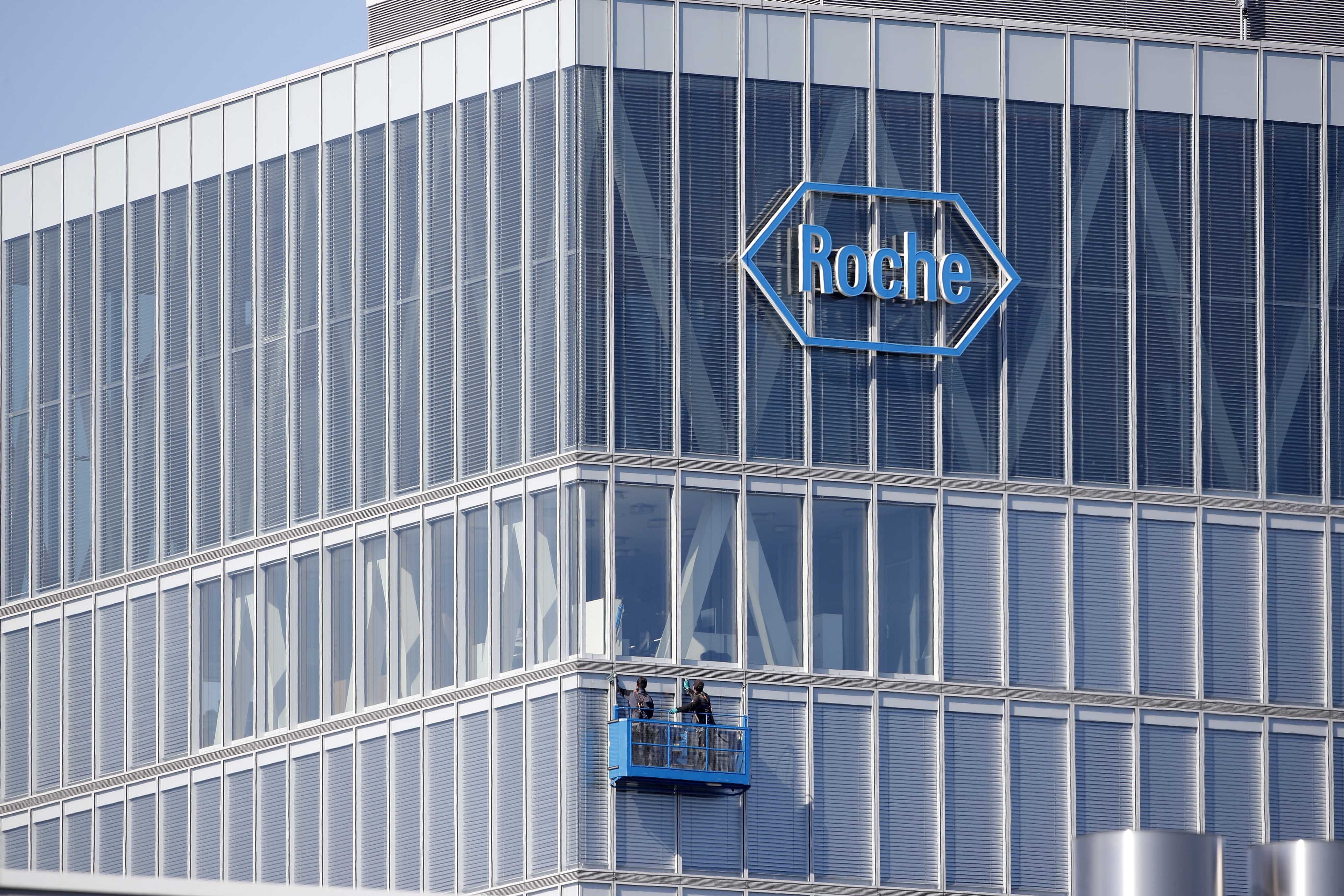 Roche said in a statement that it had joined forces with Gilead for a global phase III clinical trial evaluating the safety and efficacy of using tocilizumab -- sold under the brand names Actemra and RoAcemtra -- combined with remdesivir in hospitalised patients with severe COVID-19 pneumonia. (Reuters photo)