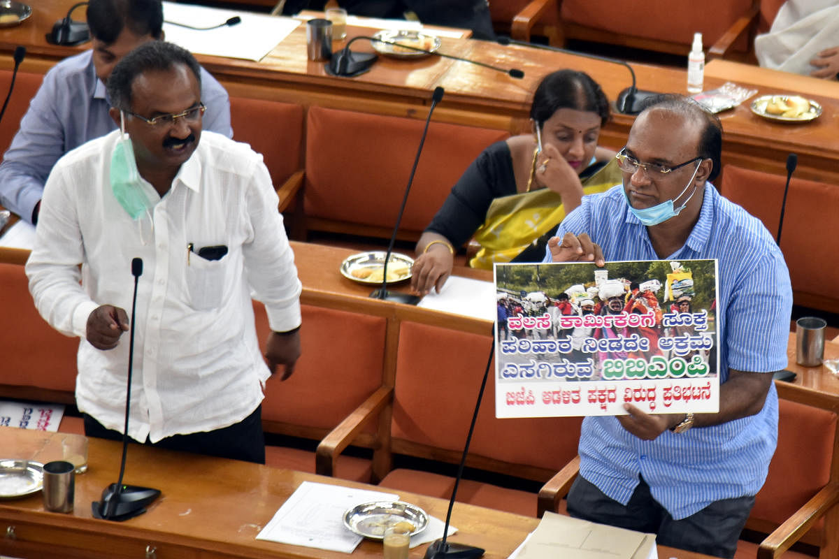 Leader of Opposition Abdul Wajid speaks at the BBMP council meeting on Thursday. DH photo/S K Dinesh