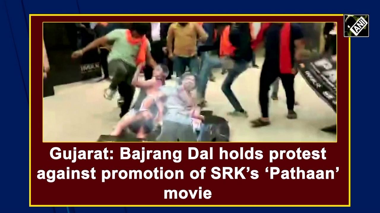 Gujarat: Bajrang Dal Protests Promotion Of SRK’s ‘Pathaan’