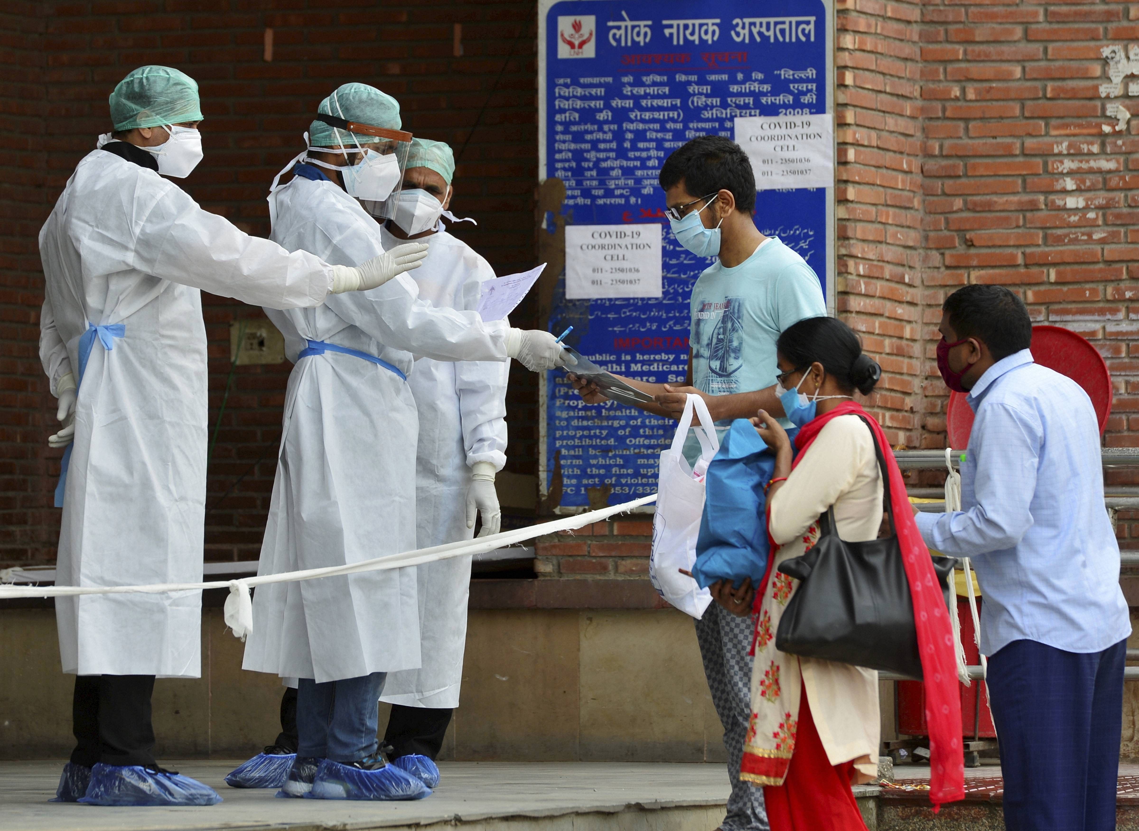 The Health Ministry has stepped up efforts to convey the message of good hygiene by releasing a rap video to discourage people from spitting in public places. (Credit: PTI Photo)