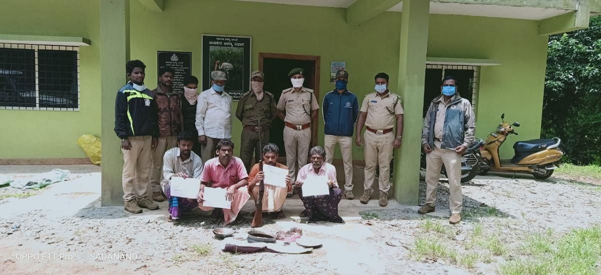 The four poachers (sitting) arrested in Chethukaya.