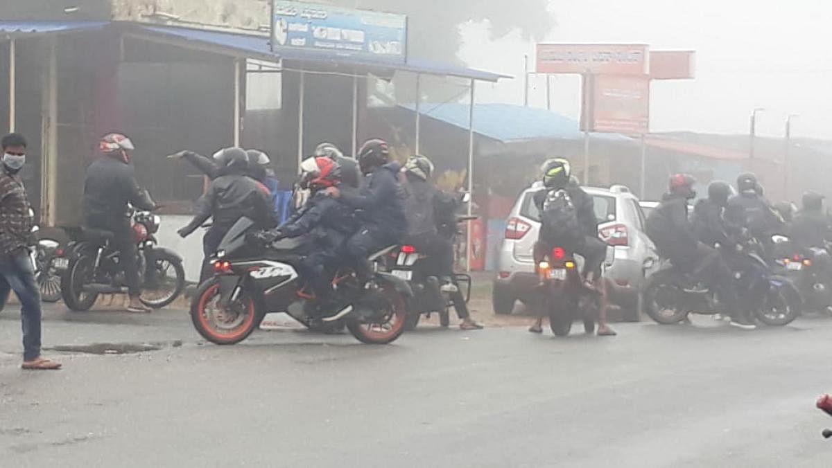 A large number of tourists, riding motorbikes, were seen in Kottigehara on Sunday.