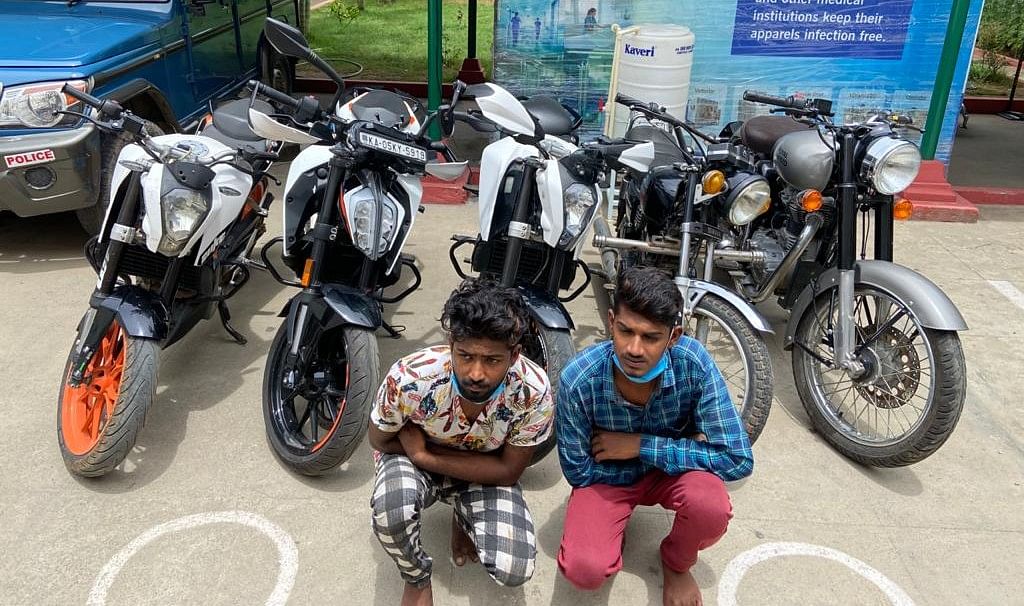 Bommanahalli police have arrested two youths identified as Periswamy alias Boy, 20 and Harish alias Maari, 21 from Hosur and recovered five stolen bikes. Credit: DH Photo