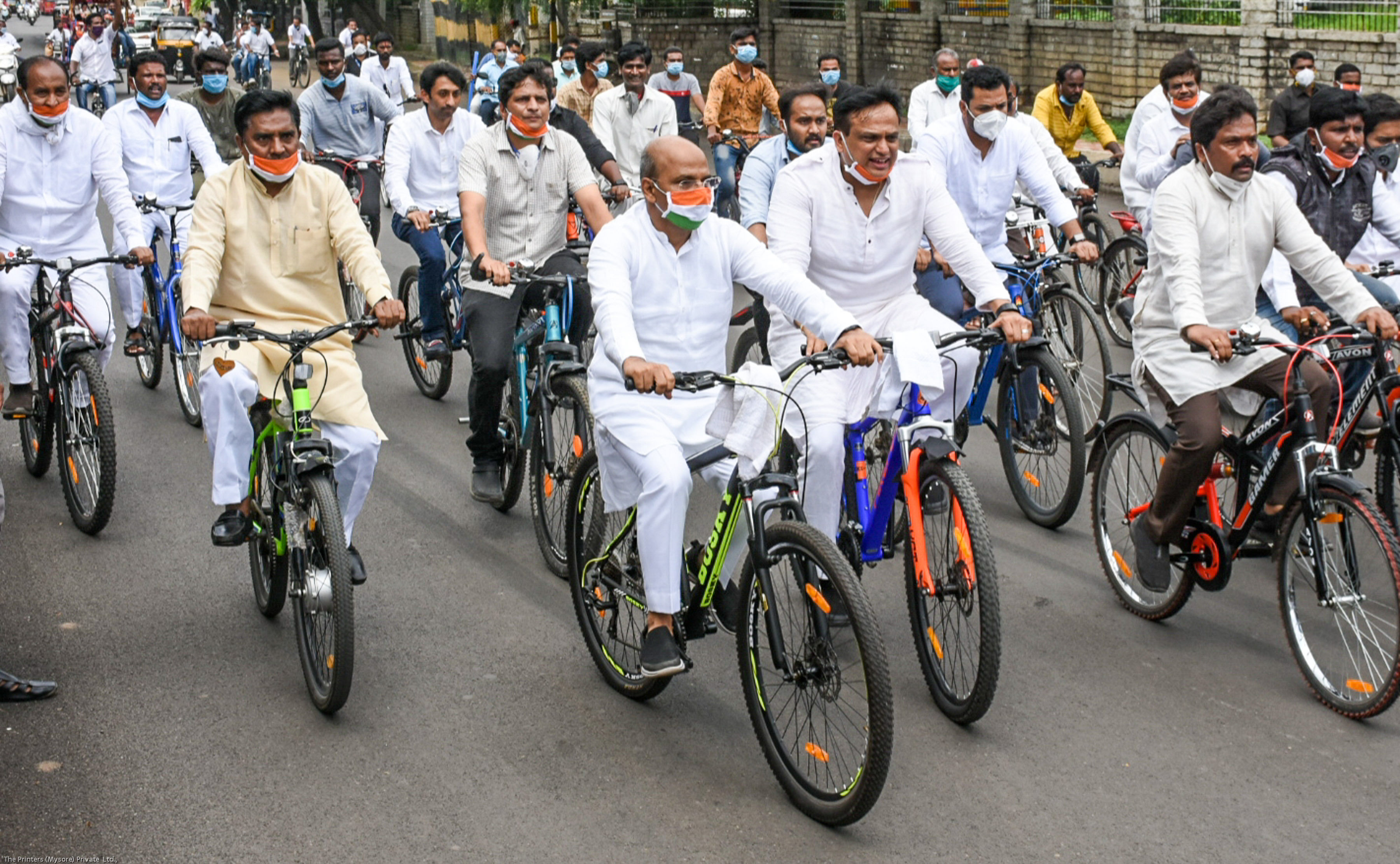 Riding horse-carts and bicycles, Congress leaders across the country led protests against the daily increase in fuel prices. Credits: DH Photo