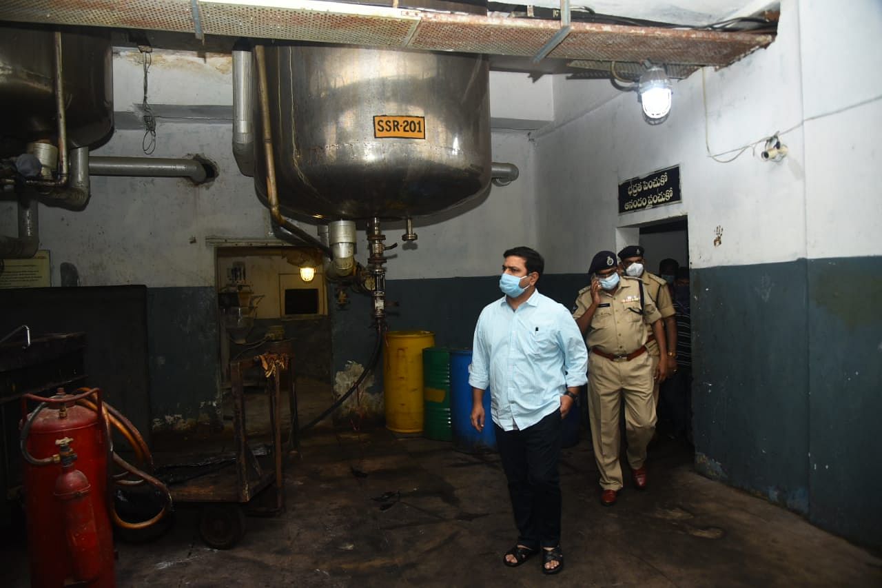 Visakhapatnam collector Vinay Chand and other officials inspecting the leakage site. Credit: DH Photo