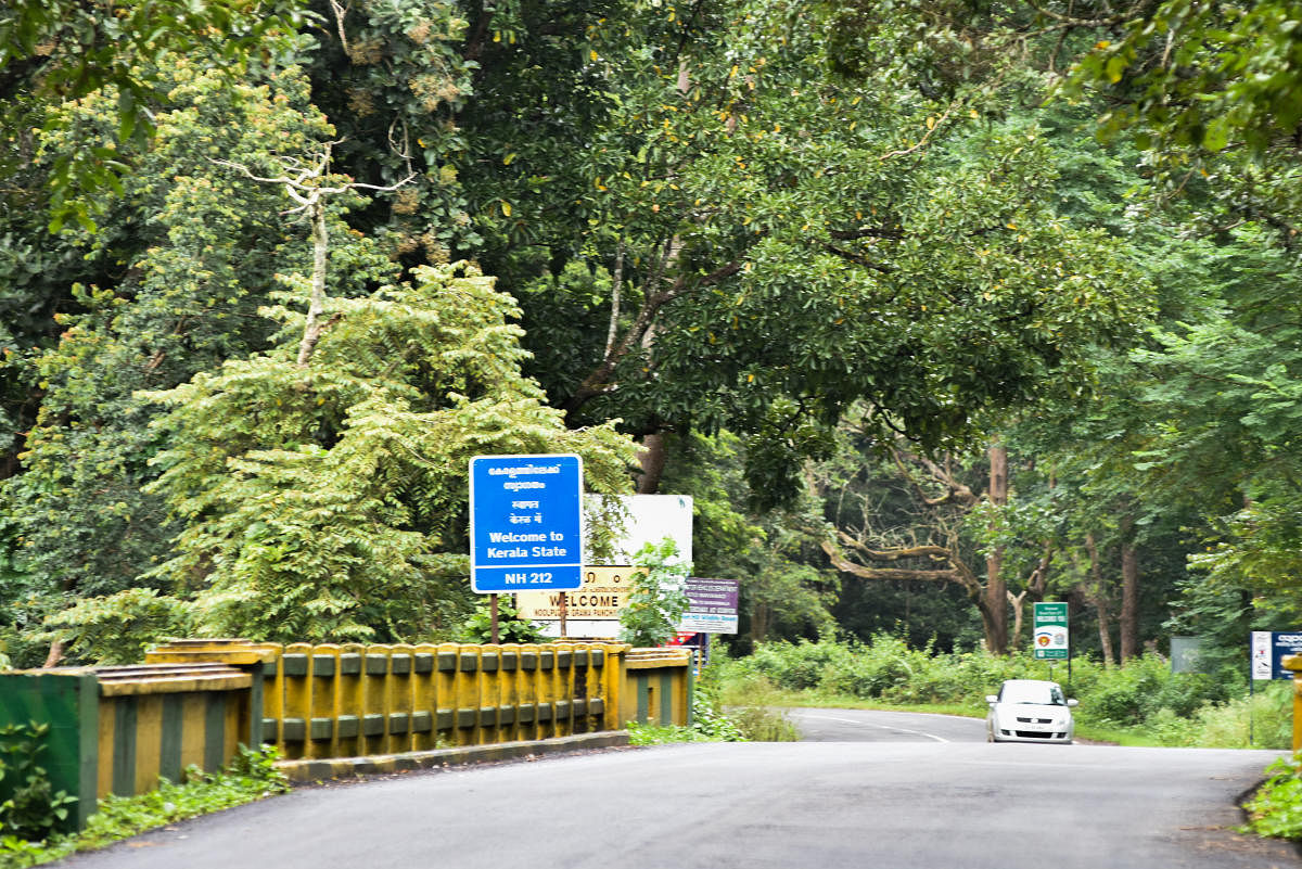 Bandipur National Park's Kerala border check-post at Moolehole in Chamrajnagar district. DH Photo/S K Dinesh