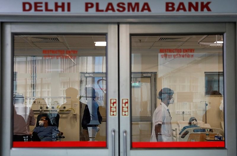 Plasma donors are seen at the newly inaugurated plasma bank at the state-run Institute of Liver and Biliary Sciences (ILBS) hospital for treatment of patients suffering from the coronavirus. Credits: Reuters Photo