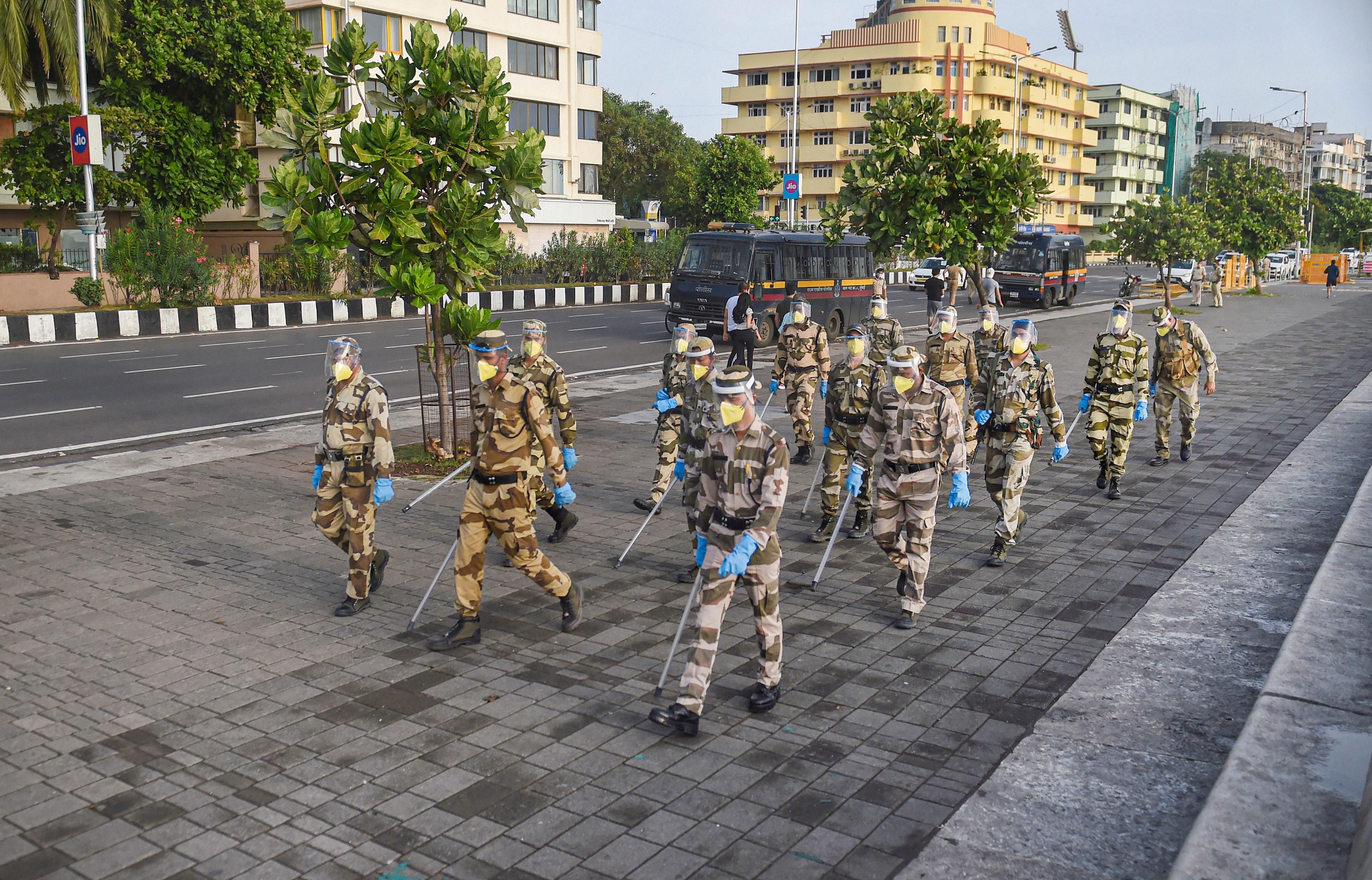 CISF personnel deployed at Marine drive, during the fifth phase of Covid-19 lockdown. Credits: PTI Photo