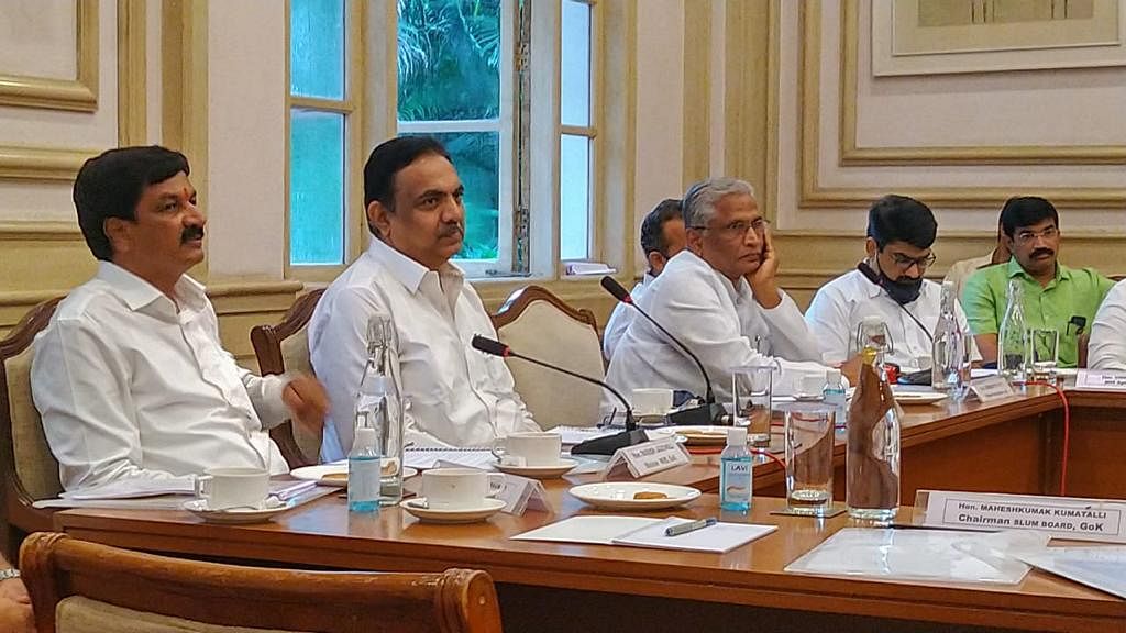Water Resources Minister Ramesh Jarkholi and his Maharashtra counterpart Jayant Patil during a meeting on water sharing held in Mumbai on Wednesday.