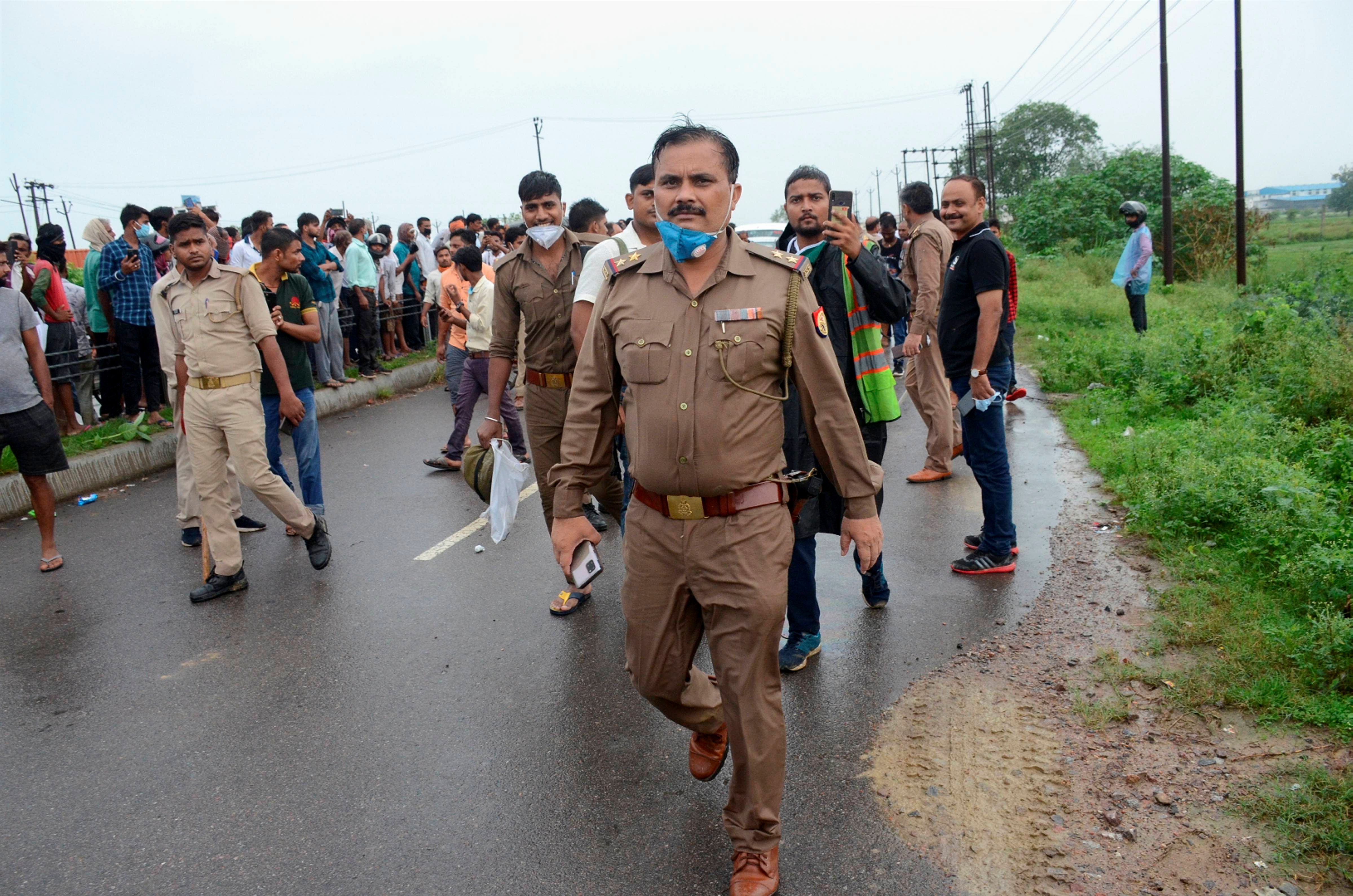 Kanpur IG Mohit Agarwal did not answer, when asked if Vikas was handcuffed. ''I salute the bravery of the cops, who killed Vikas Dubey,'' he said. Credit: PTI Photo