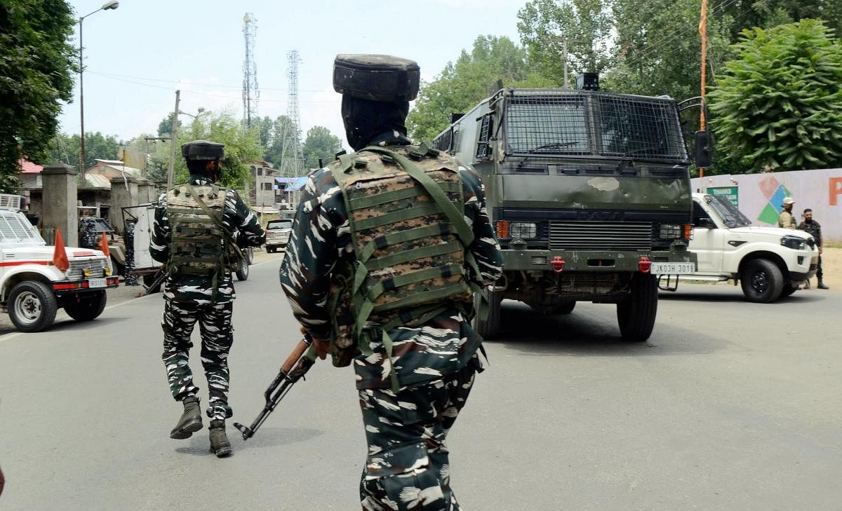 Security forces cordon off an area in Anantnag (PTI File Photo)