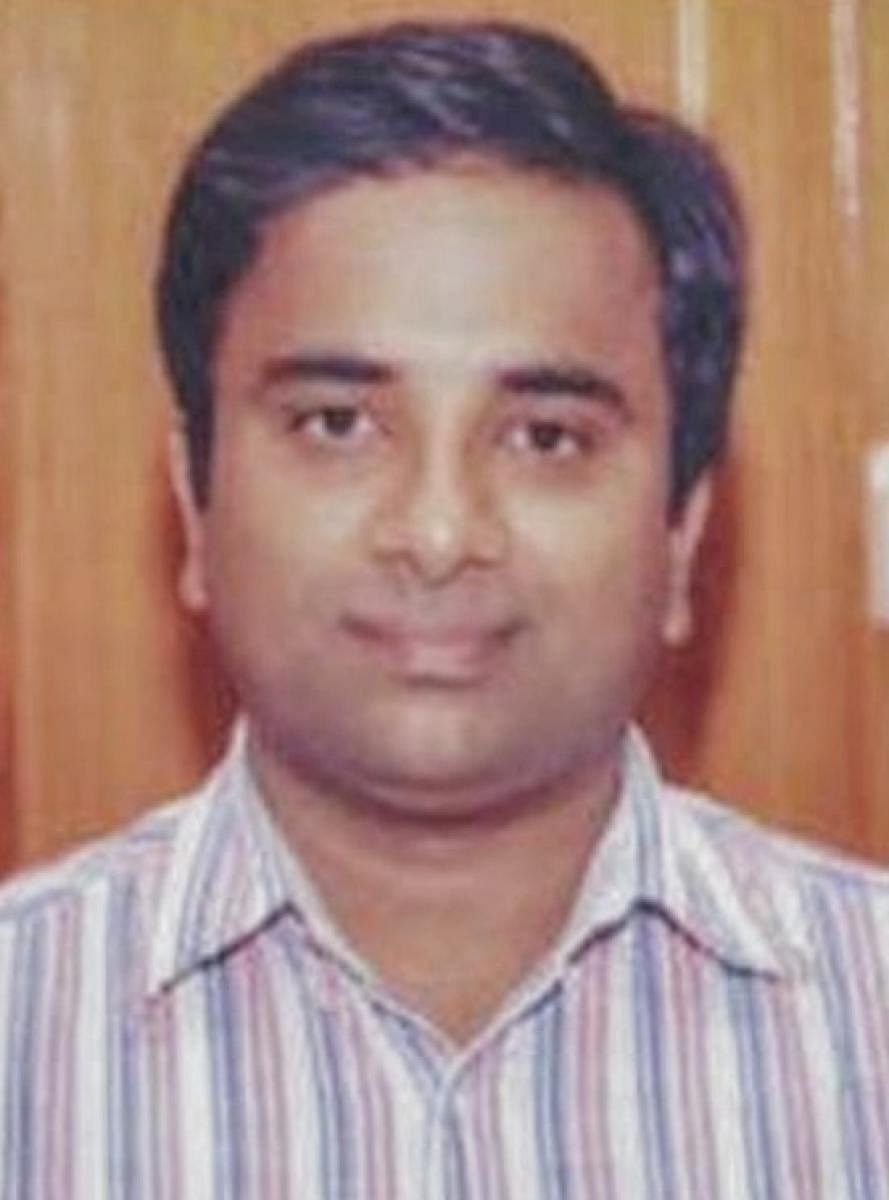 Dr Rajendra K V